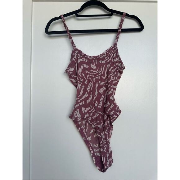 NWT Skims Summer Mesh Strappy Bodysuit in Raspberry Swirl, Size Large - Picture 8 of 8